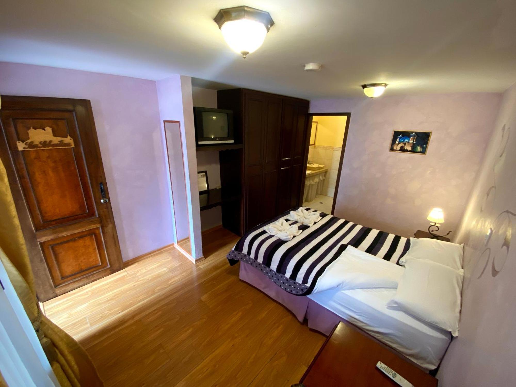 Latacunga Hostel Экстерьер фото
