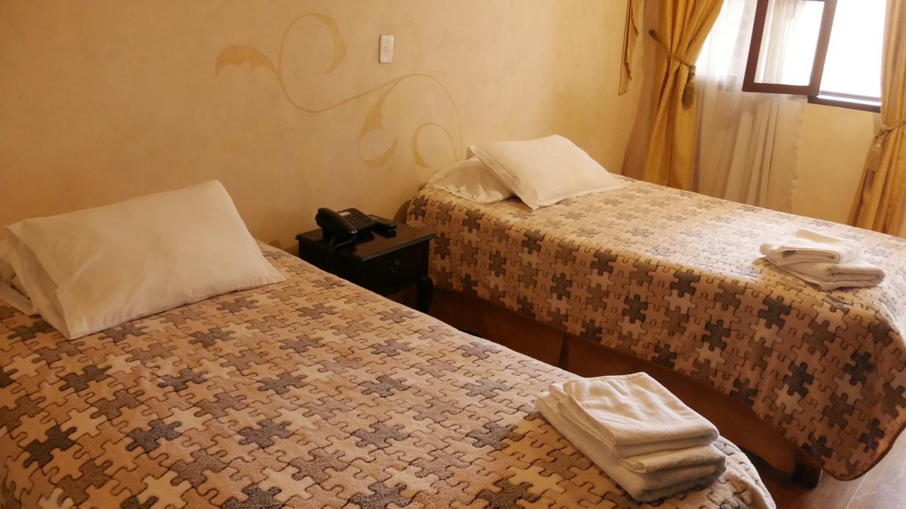 Latacunga Hostel Экстерьер фото